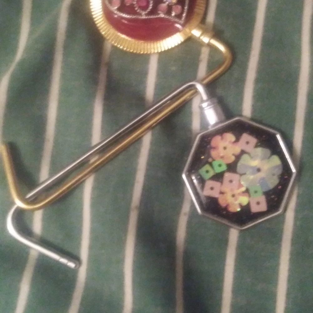 Purse hangers